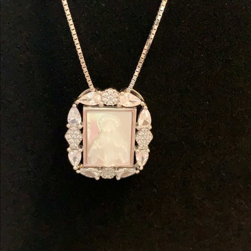 Jewelry - Picture 2 of 5